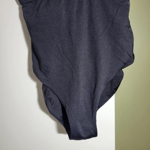 ❤️ 3 for $35 KNIX deep v one piece swimsuit black small - Picture 4 of 8